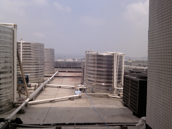 酒店熱水發(fā)泡保溫管